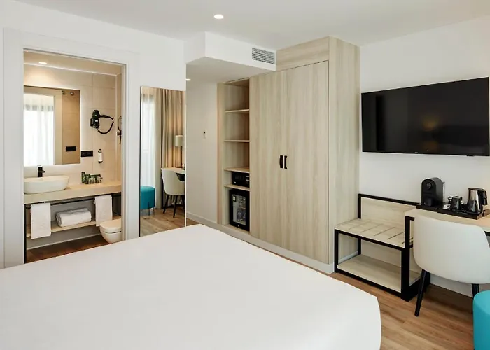 Sercotel Cruz Del Mar فندق